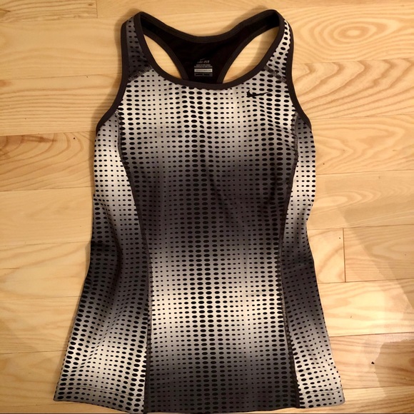 NWOT Nike Dri-Fit Workout Tank Top | 3 FOR $40‼️ - Picture 3 of 3